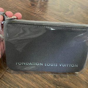 NWOT Fondation Louis Vuitton Rare PVC Cotton Pouch
